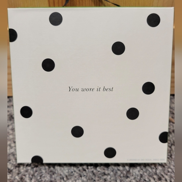 Kate Spade New York x Target Green Flower Earrings NWT - Picture 2 of 4